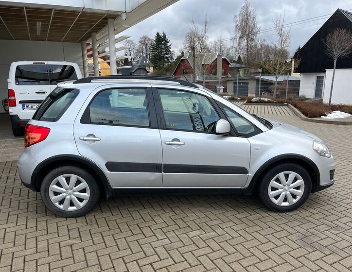 Suzuki SX4 SUV 1,5 l 82 kw