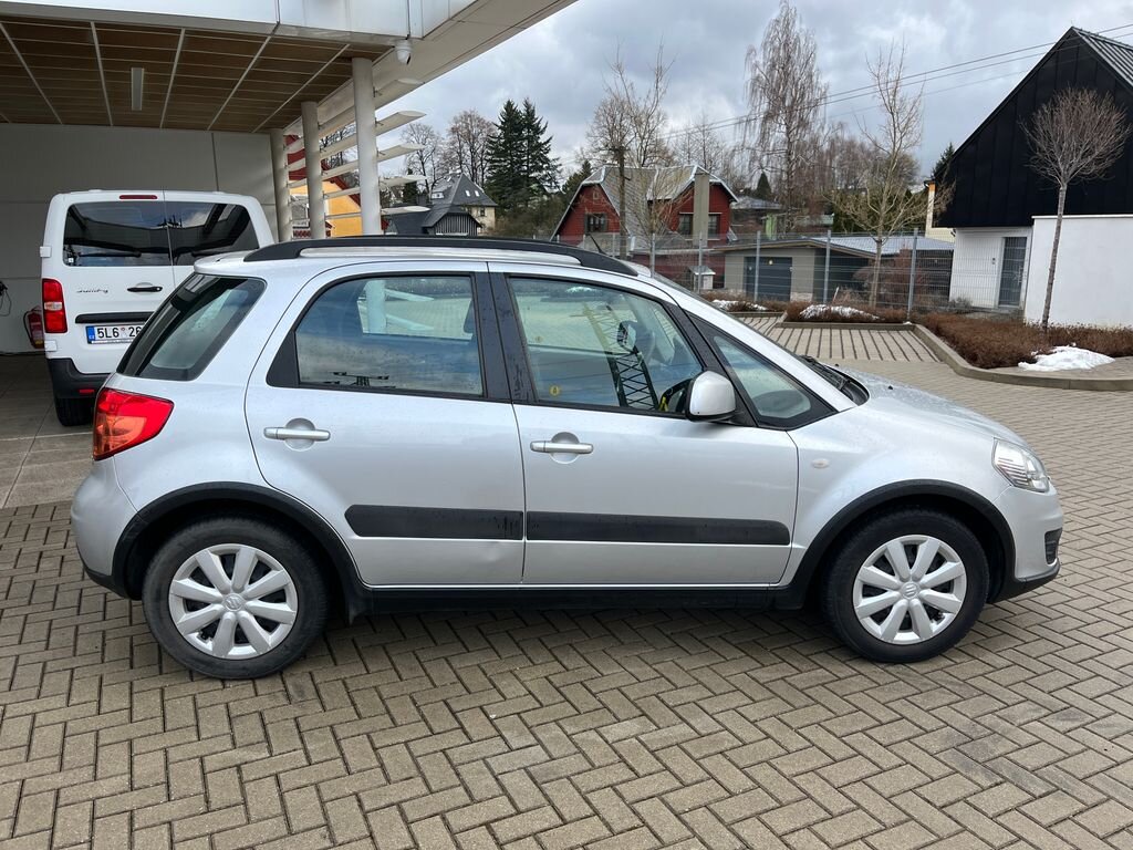 Suzuki SX4 SUV 1,5 l 82 kw