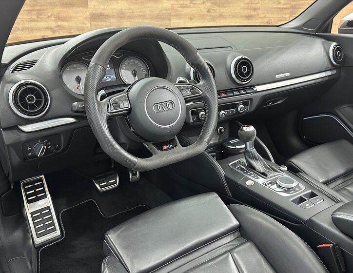Audi S3 Kabriolet 2,0 l 221 kw