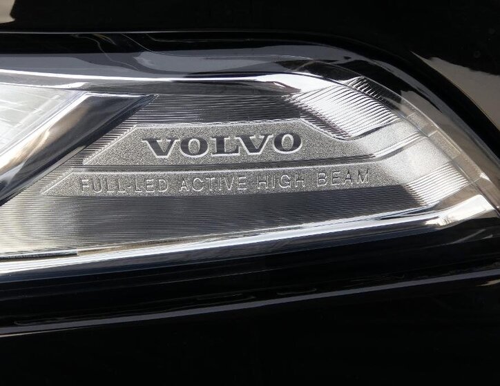 Volvo XC90 SUV / Terénní 2,0 l 173 kw