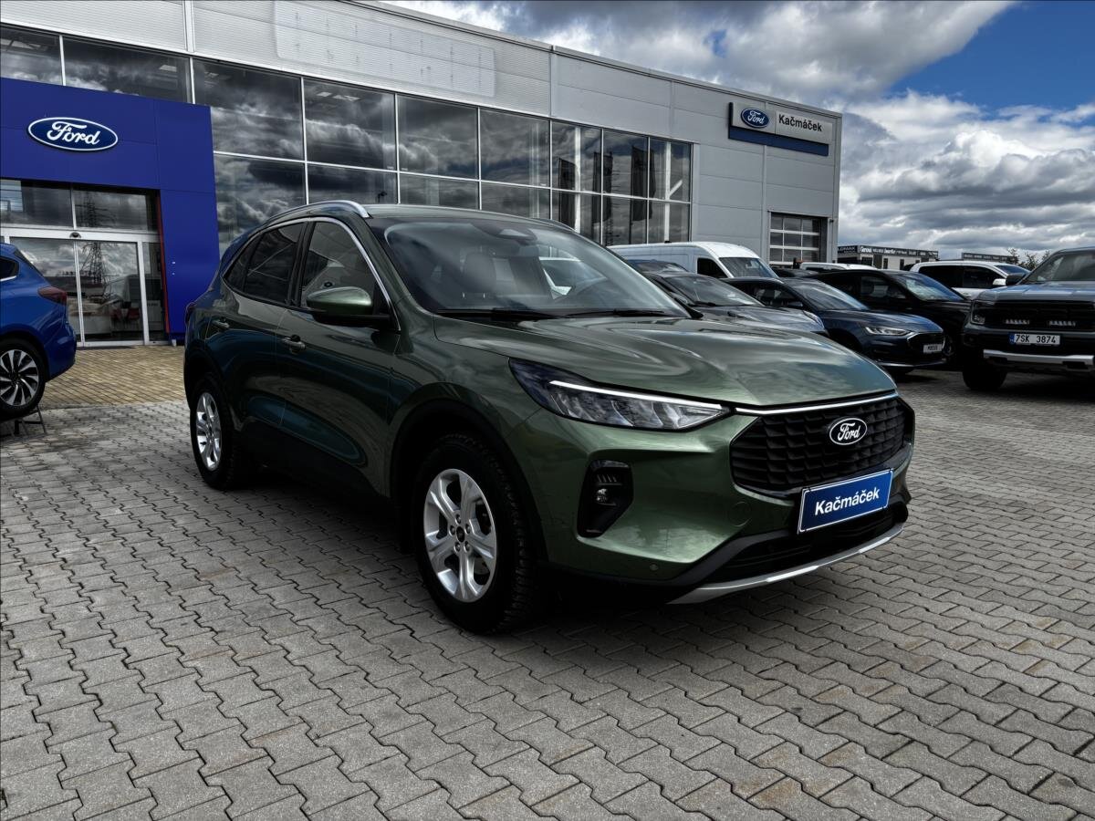 Ford Kuga SUV / Terénní 1,5 l 137 kw