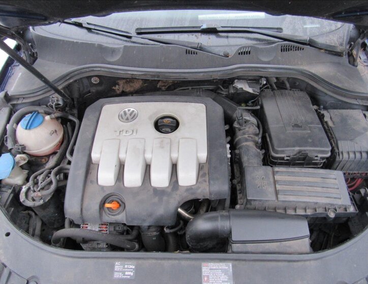 Volkswagen Passat Sedan 2,0 l 103 kw