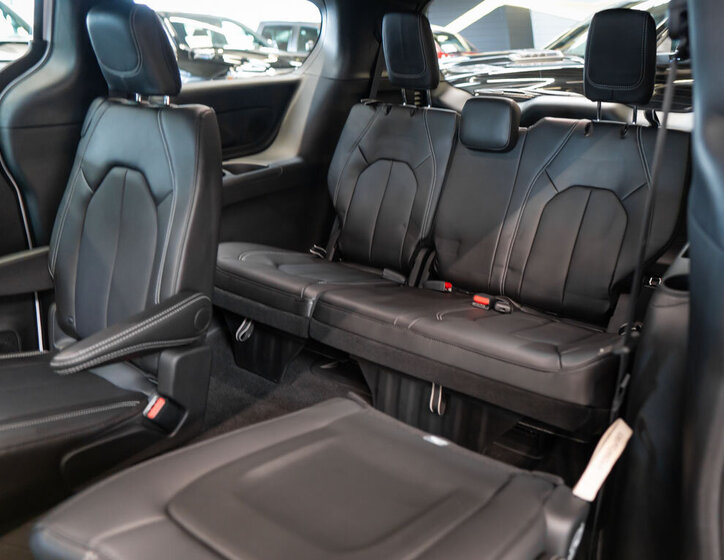 Chrysler Pacifica MPV 3,6 l 221 kw