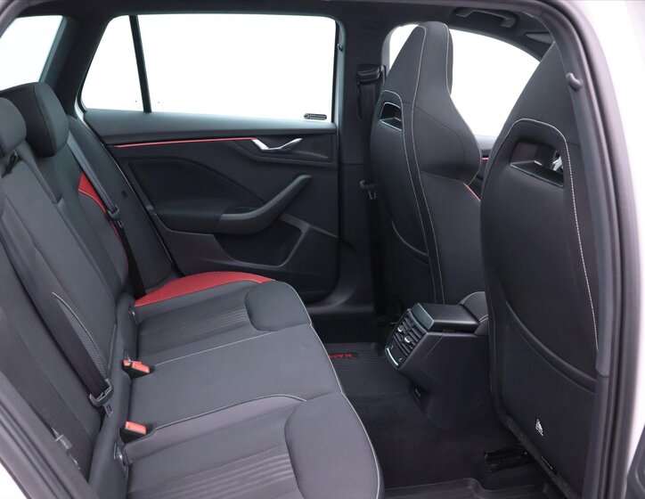 Škoda Kamiq SUV 1,5 l 110 kw