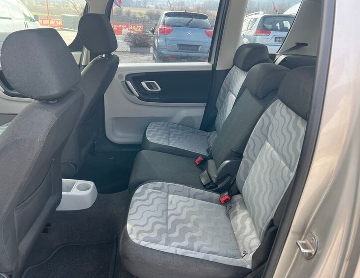 Škoda Roomster Kombi 1,4 l 51 kw