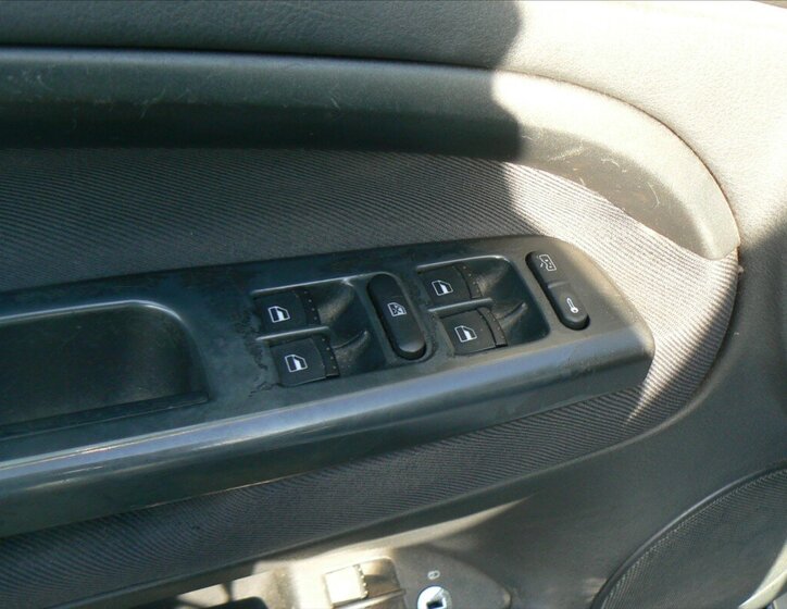 Škoda Superb Sedan 1,9 l 74 kw