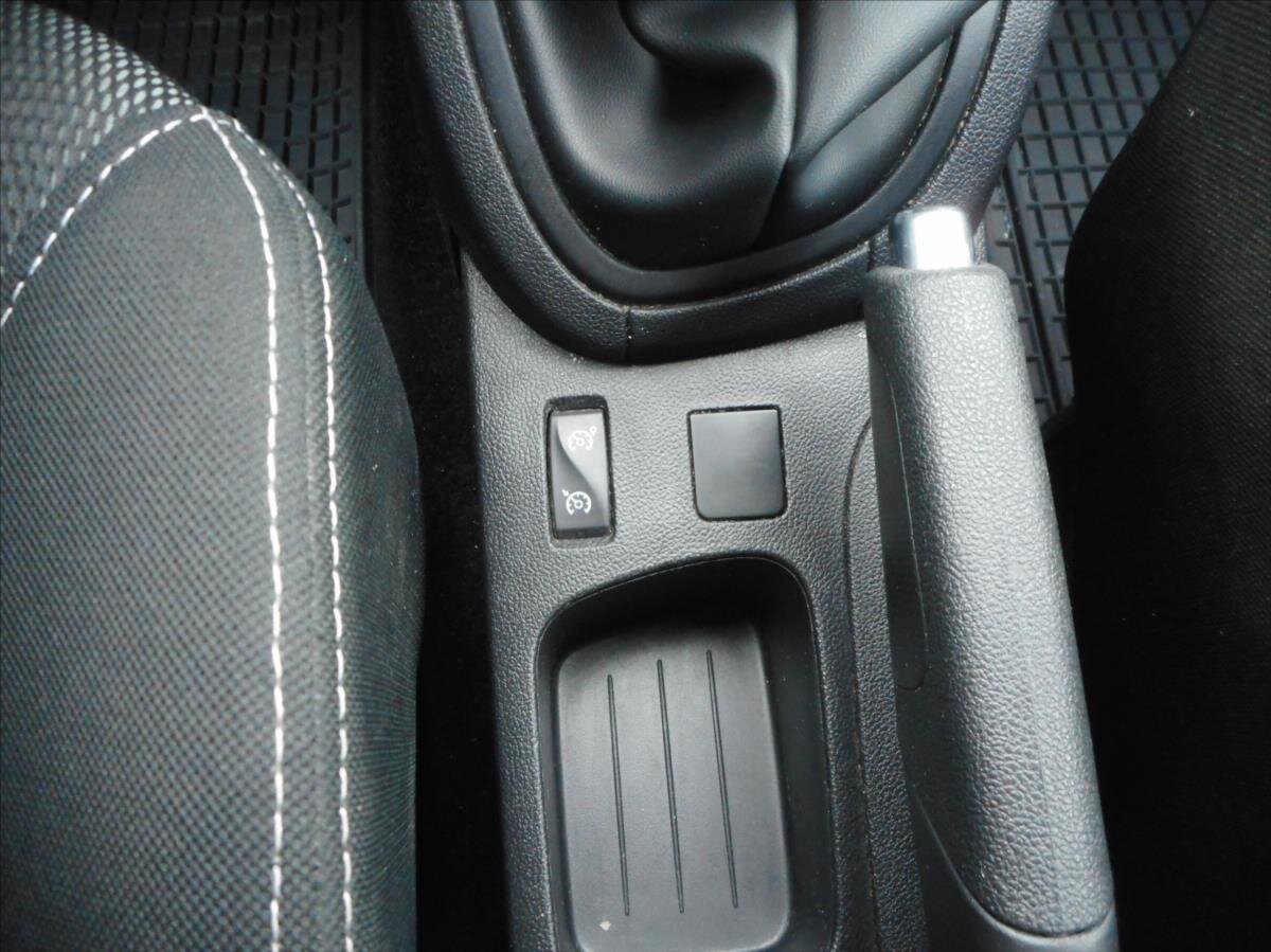 Renault Clio Hatchback 898,0 56 kw