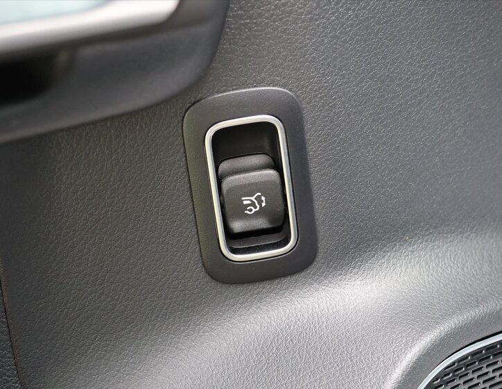 Mercedes-Benz GLB 20