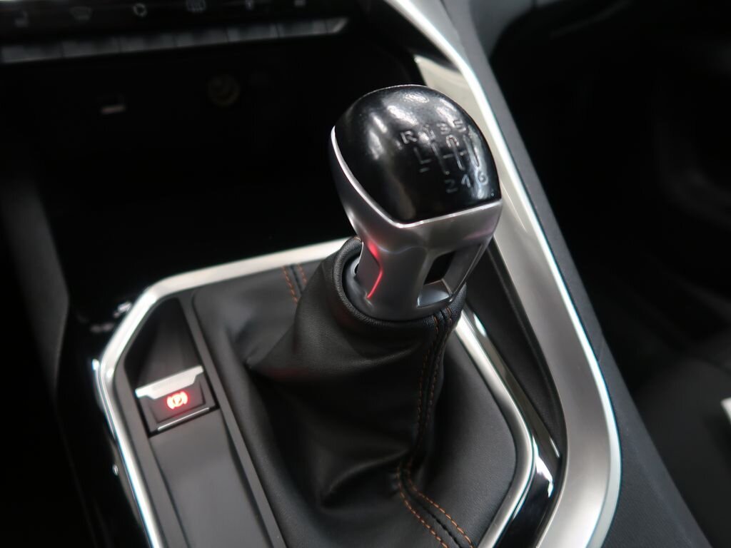 Peugeot 5008 SUV 1,2 l 96 kw