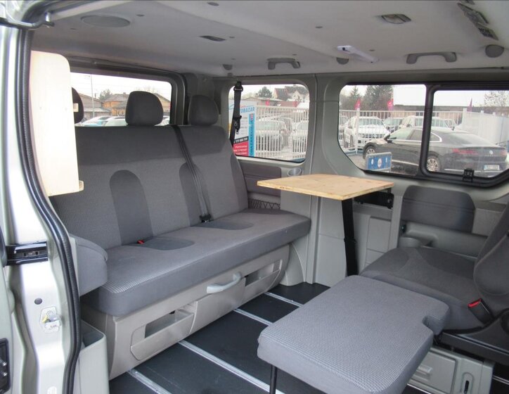 Opel Vivaro Ostatní 2,5 l 84 kw