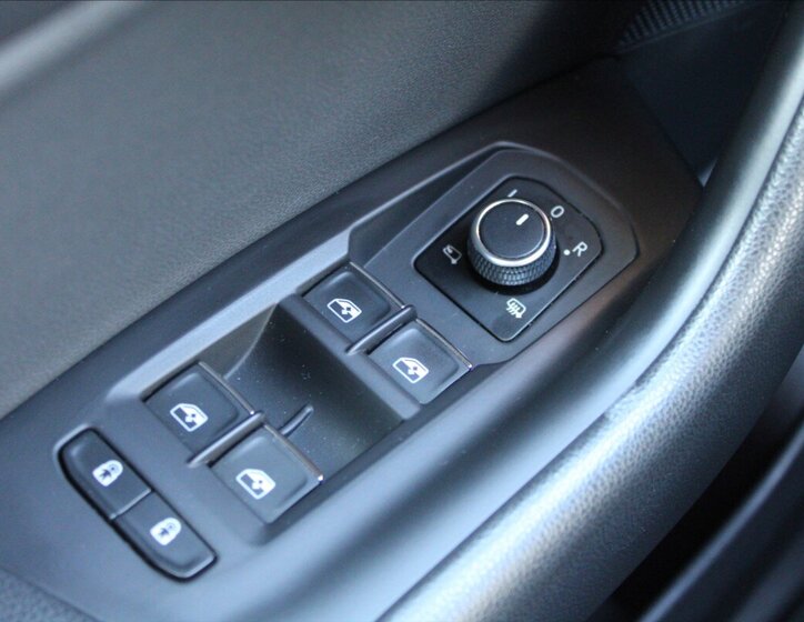 Volkswagen Touareg 11