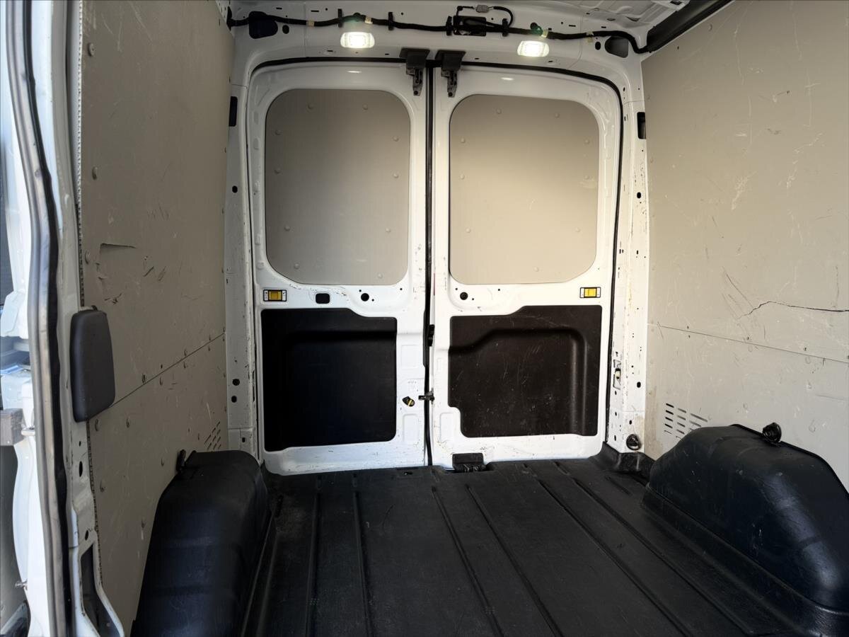 Ford Transit Skříň 2,0 l 96 kw