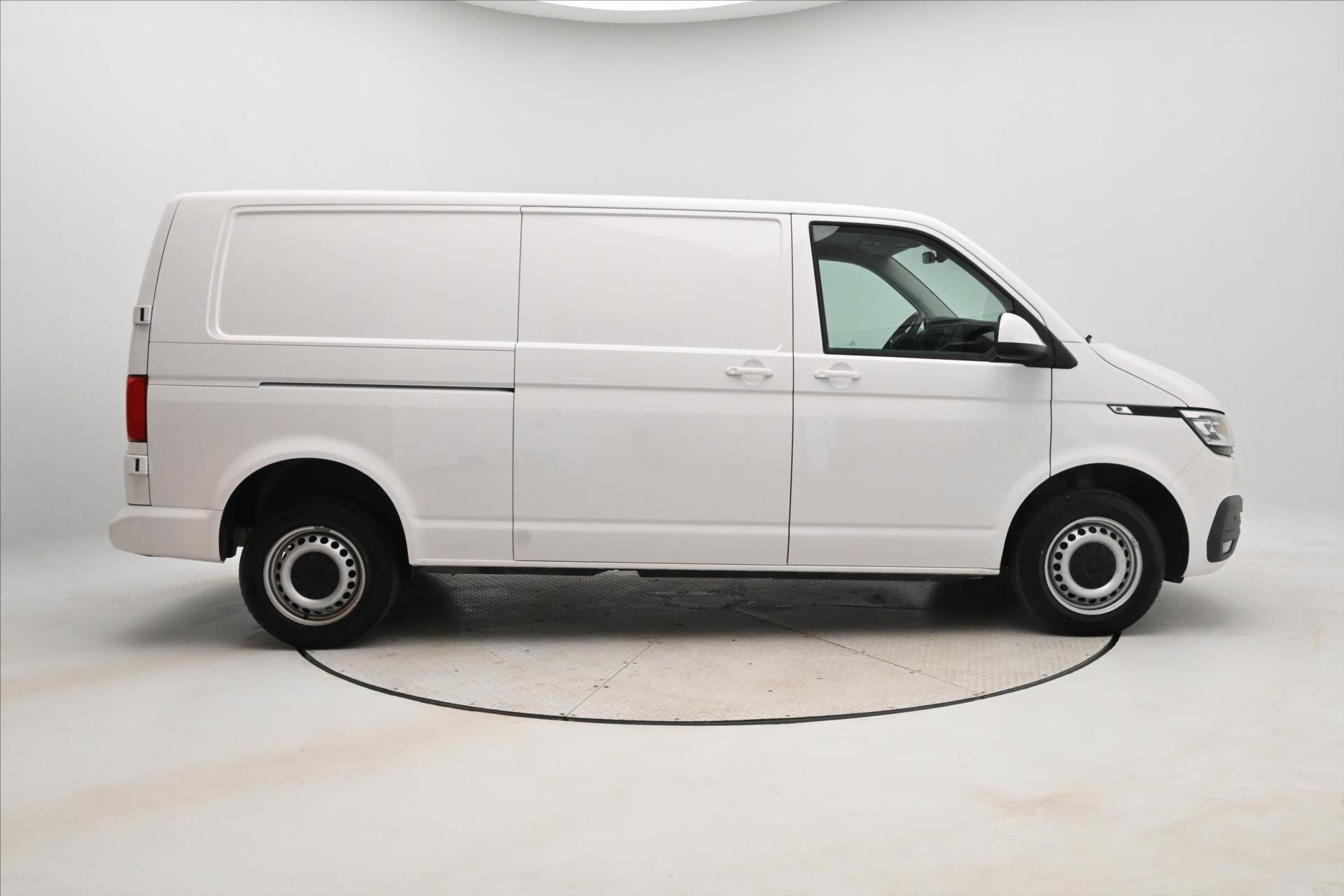 Volkswagen Transporter Skříň 2,0 l 110 kw