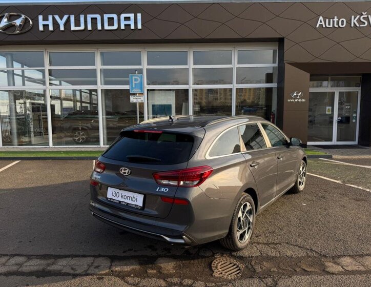 Hyundai i30 Kombi 998,0 85 kw