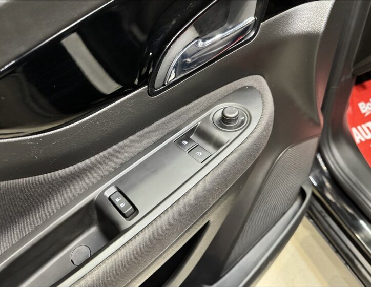 Opel Mokka SUV / Terénní 1,6 l 85 kw