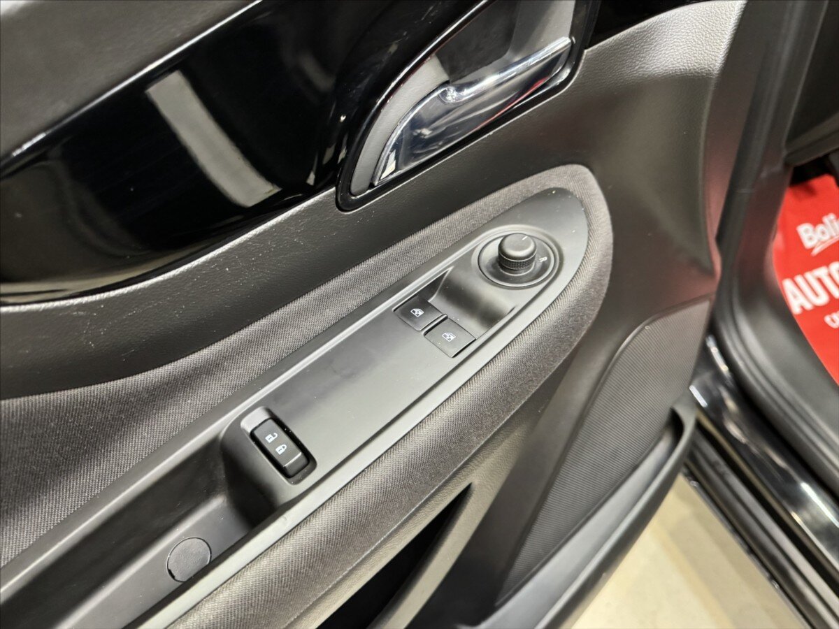 Opel Mokka SUV / Terénní 1,6 l 85 kw