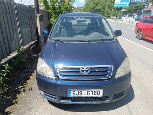 Toyota Avensis Kombi 2,0 l 85 kw
