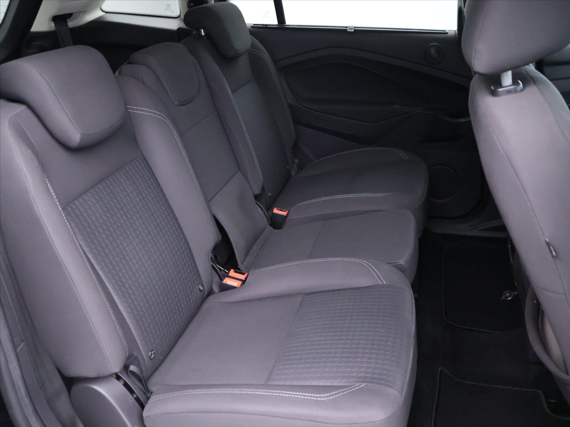 Ford Grand C-MAX MPV 2,0 l 110 kw