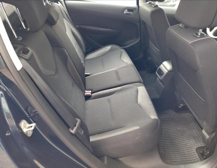 Peugeot 308 13