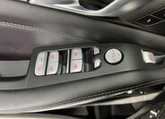 BMW X7 SUV / Terénní 4,4 l 390 kw