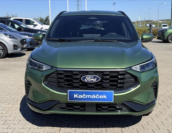 Ford Kuga SUV / Terénní 1,5 l 137 kw