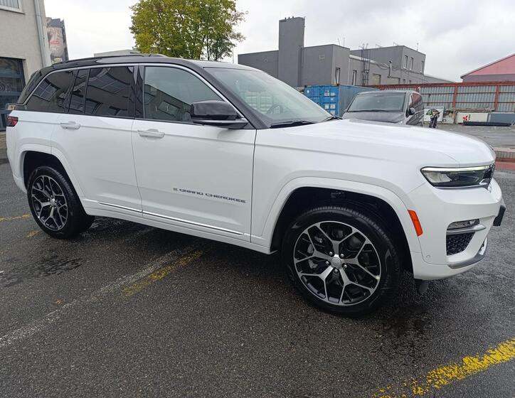 Jeep Grand Cherokee 6