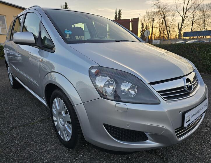 Opel Zafira 5