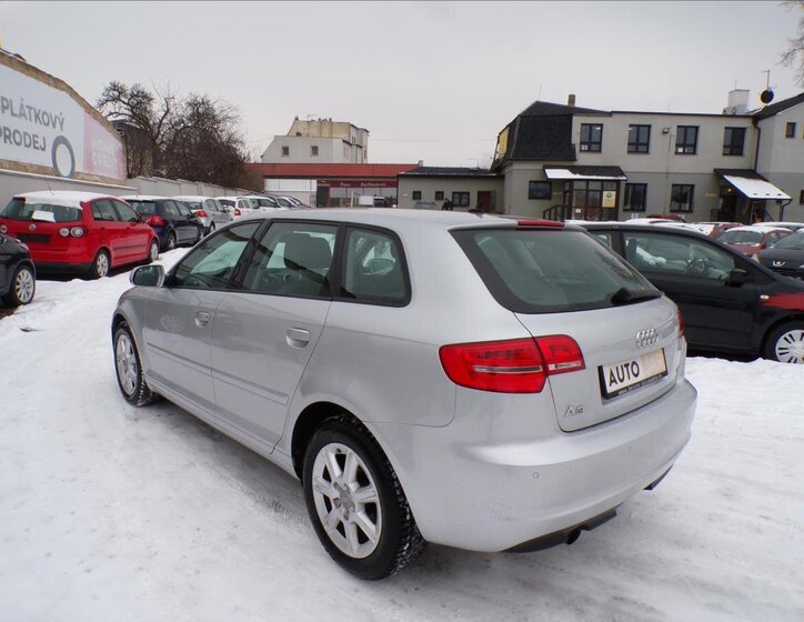 Audi A3 Hatchback 1,6 l 77 kw