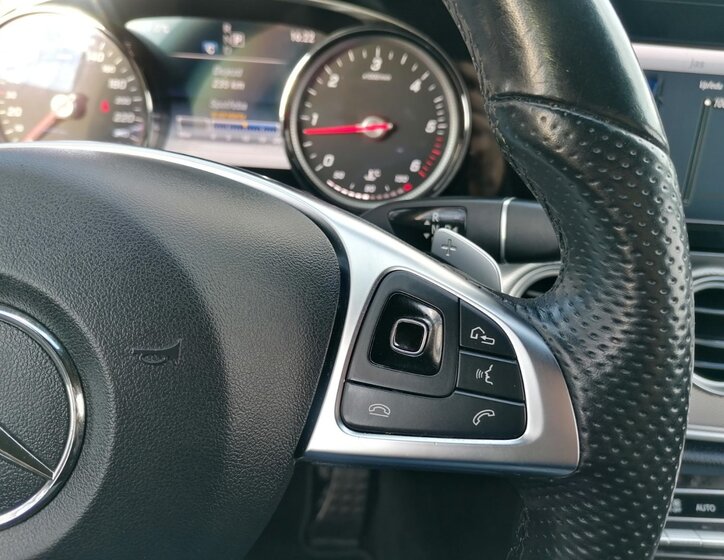 Mercedes-Benz Třídy E Kombi 2,0 l 110 kw