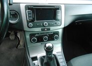 Volkswagen Passat Kombi 1,6 l 77 kw