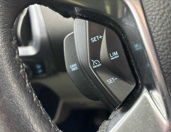 Ford Tourneo Custom Kombi 2,0 l 125 kw