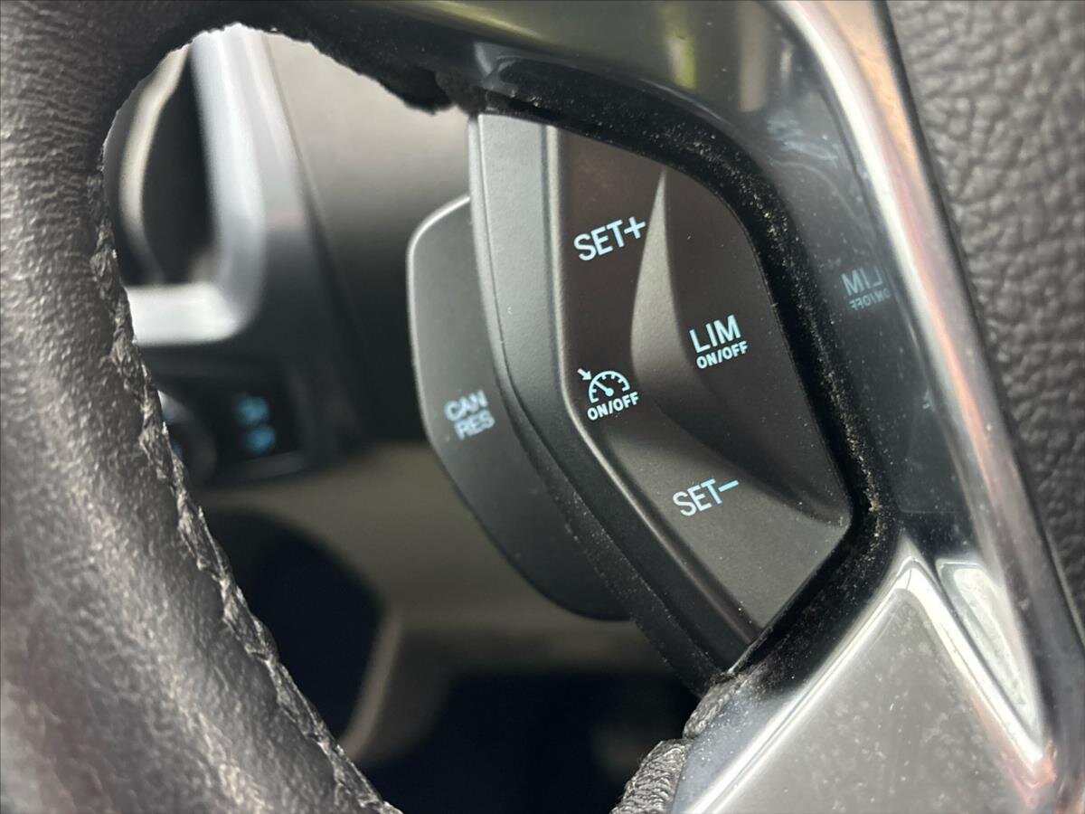 Ford Tourneo Custom Kombi 2,0 l 125 kw