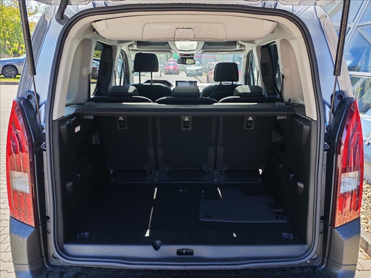 Peugeot Rifter MPV 1,5 l 96 kw