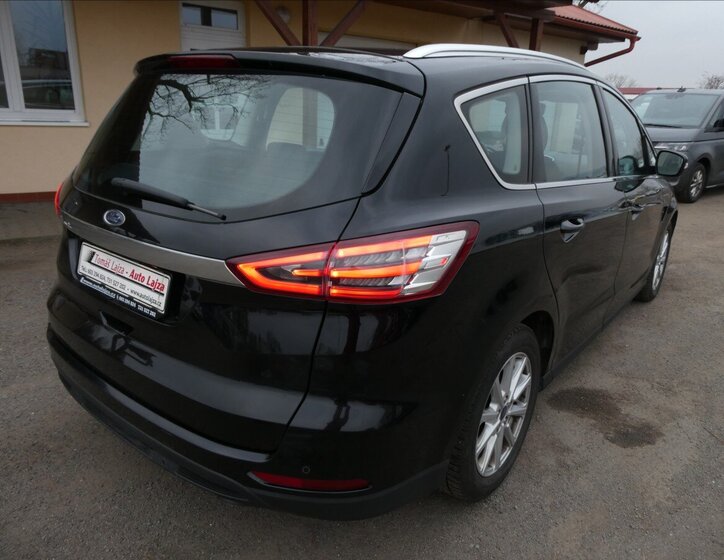 Ford S-MAX MPV 2,0 l 110 kw