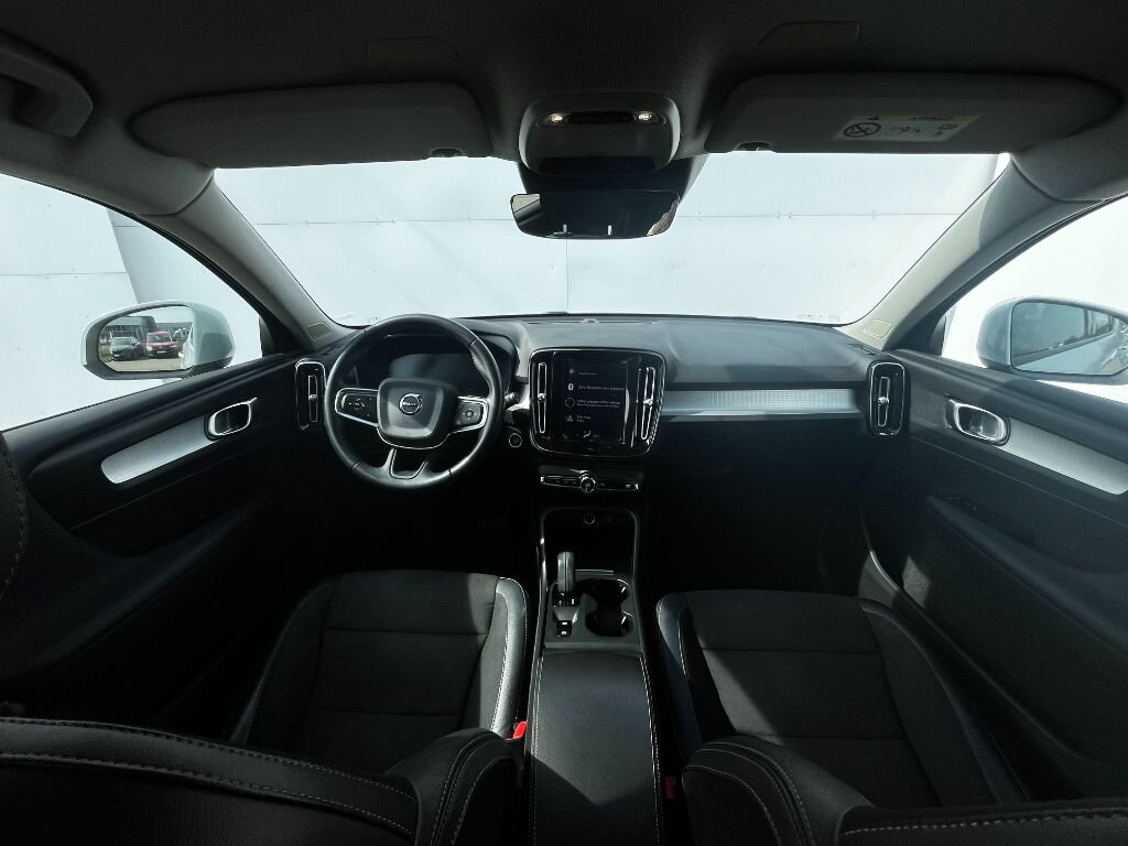 Volvo XC40 SUV / Terénní 1,5 l 120 kw