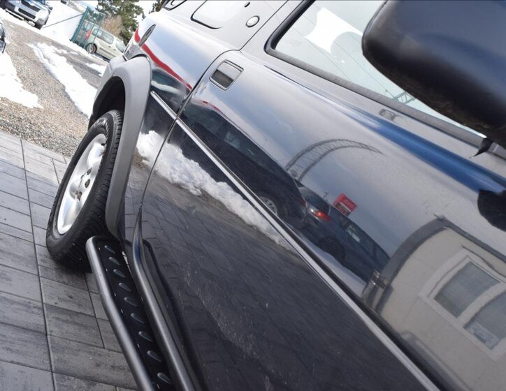 Land Rover Freelander Kombi 2,0 l 71 kw