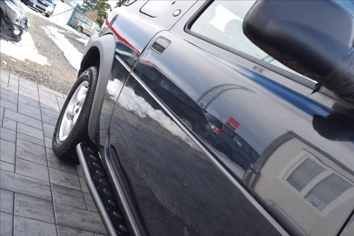 Land Rover Freelander Kombi 2,0 l 71 kw