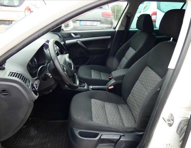 Škoda Octavia Kombi 2,0 l 81 kw