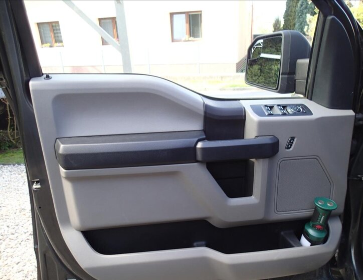 Ford F-150 Pick-up 5,0 l 287 kw