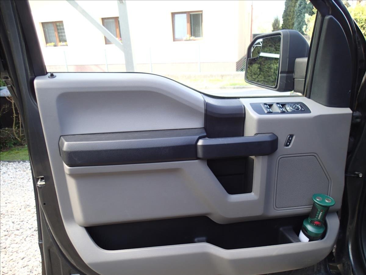 Ford F-150 Pick-up 5,0 l 287 kw