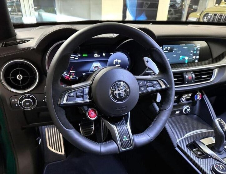 Alfa Romeo Stelvio SUV 2,9 l 382 kw