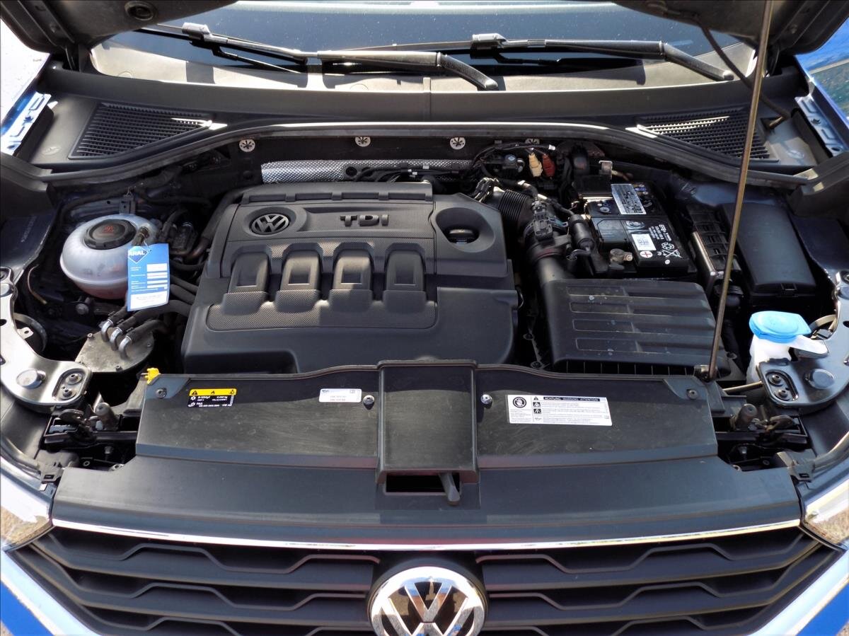 Volkswagen T-Roc SUV / Terénní 1,6 l 85 kw