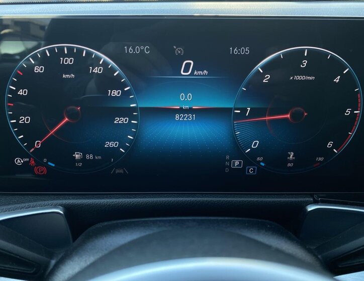 Mercedes-Benz GLB SUV / Terénní 2,0 l 110 kw