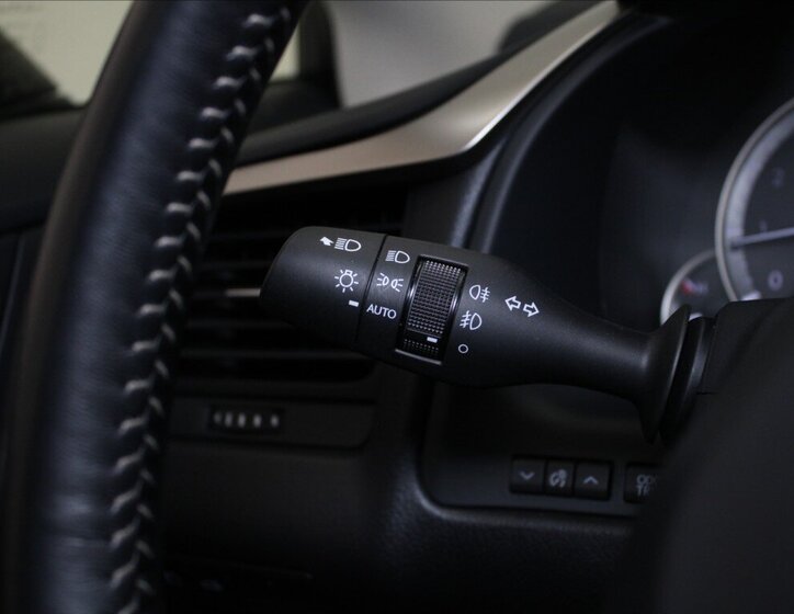 Lexus RX SUV / Terénní 2,0 l 175 kw