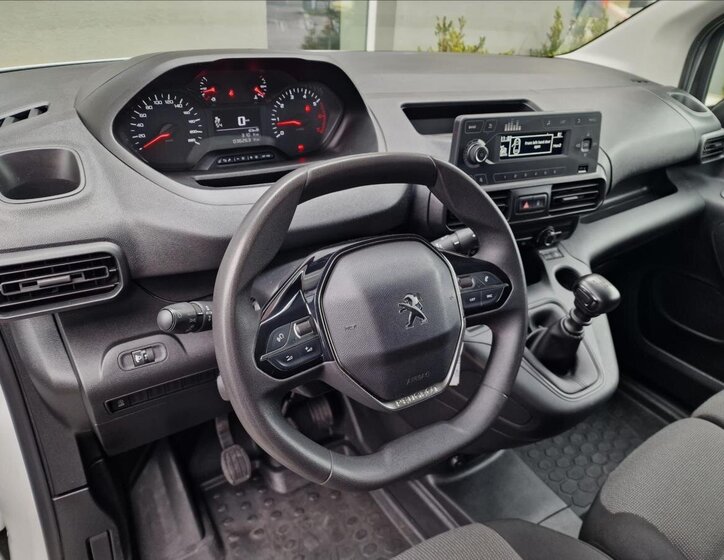 Peugeot Partner Skříň 1,2 l 81 kw