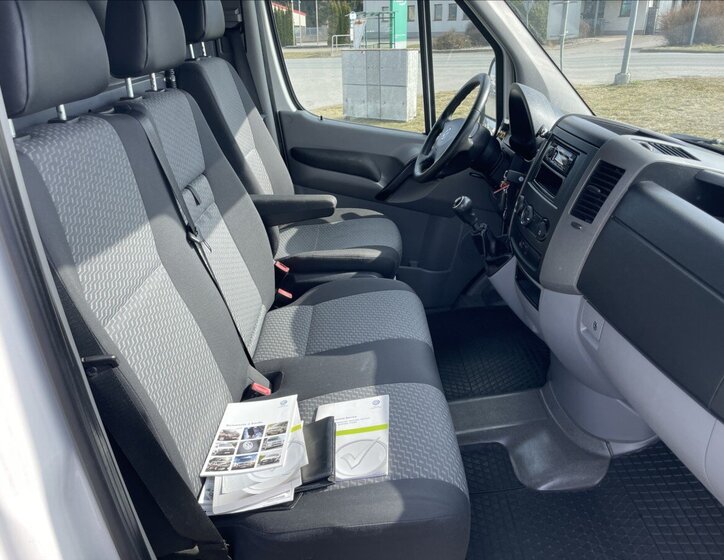 Volkswagen Crafter Skříň 2,0 l 120 kw