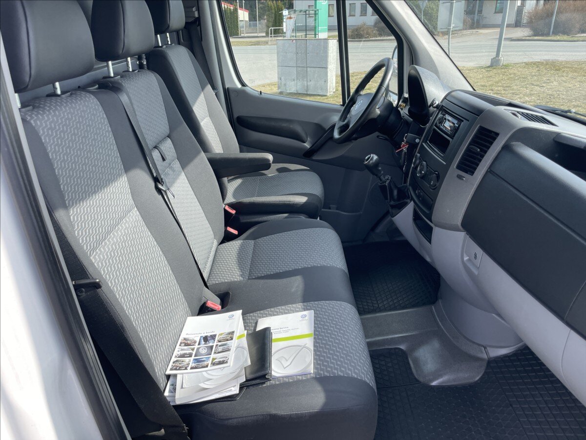 Volkswagen Crafter Skříň 2,0 l 120 kw