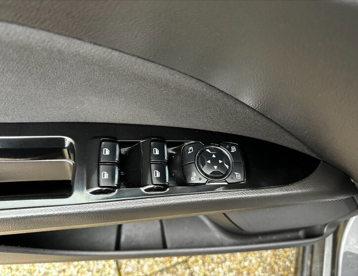 Ford Mondeo Kombi 1,6 l 85 kw