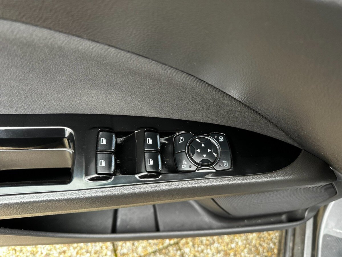 Ford Mondeo Kombi 1,6 l 85 kw