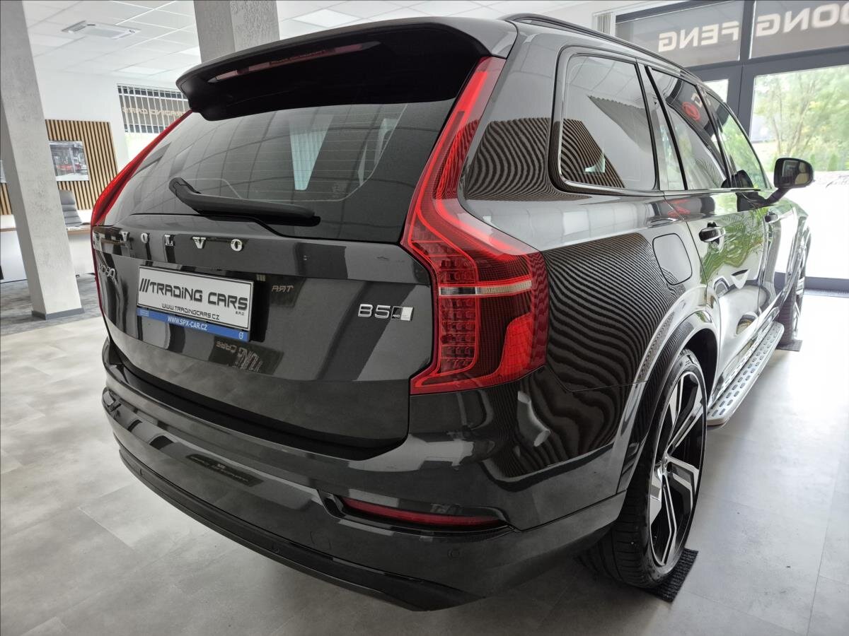 Volvo XC90 SUV / Terénní 2,0 l 180 kw
